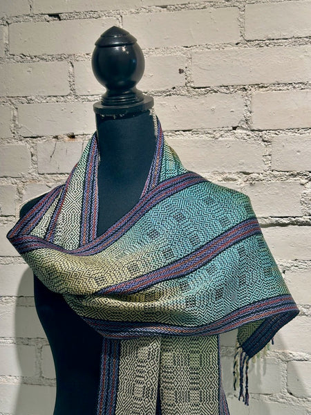 TENCEL AND BAMBOO HANDWOVEN SCARF - SS195A