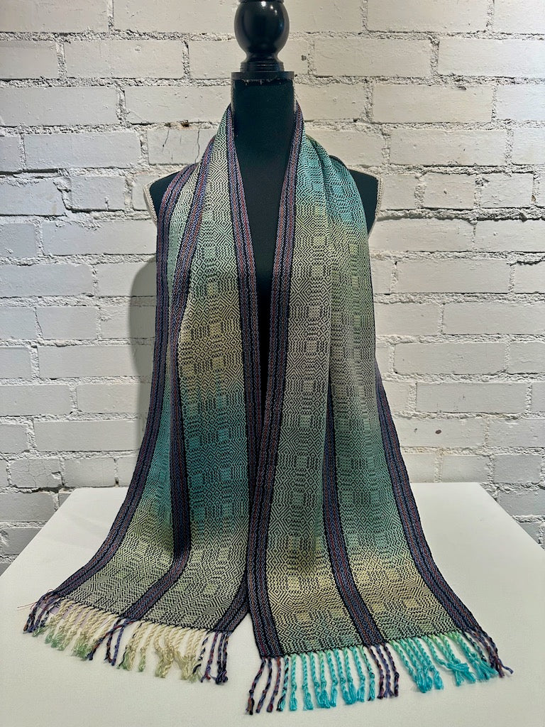 TENCEL AND BAMBOO HANDWOVEN SCARF - SS195A