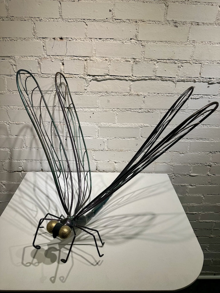 "DRAGONFLY WITH VERTICAL WINGS"