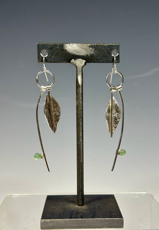 KINETIC STERLING LEAF EARRINGS WITH SMALL KYANITE STONE WK101