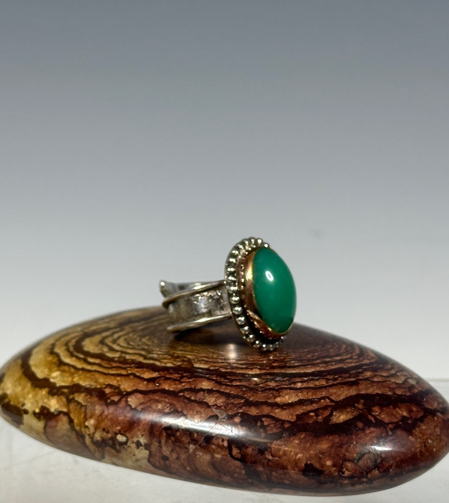 GEM GRADE DOMED CHRYSOPHASE ADJUSTABLE RING IN NUGOLD AND STERLING WK108