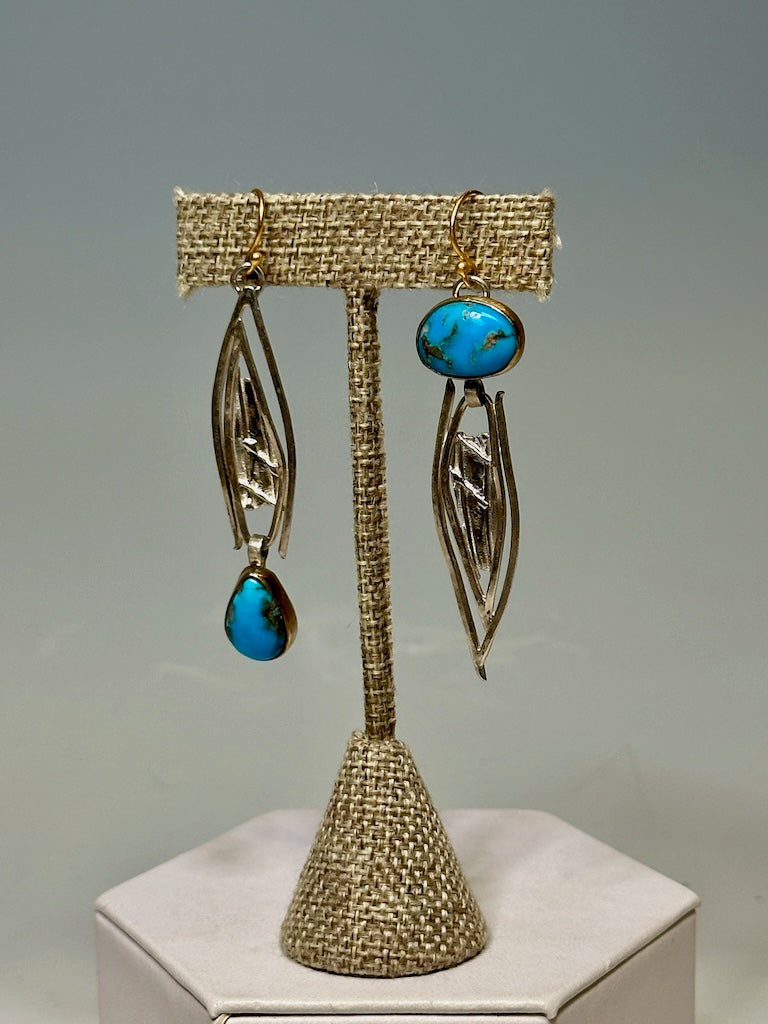 ROYSTON TURQUOISE ASSYMETRIC EARRINGS WK127