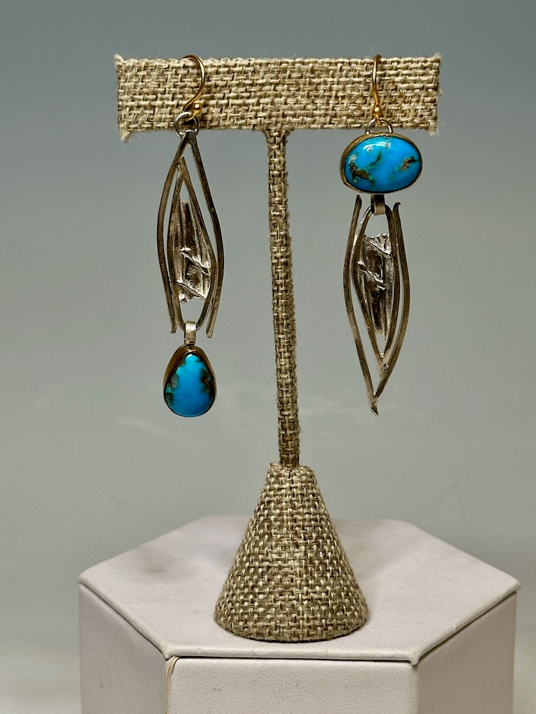 ROYSTON TURQUOISE ASSYMETRIC EARRINGS WK127