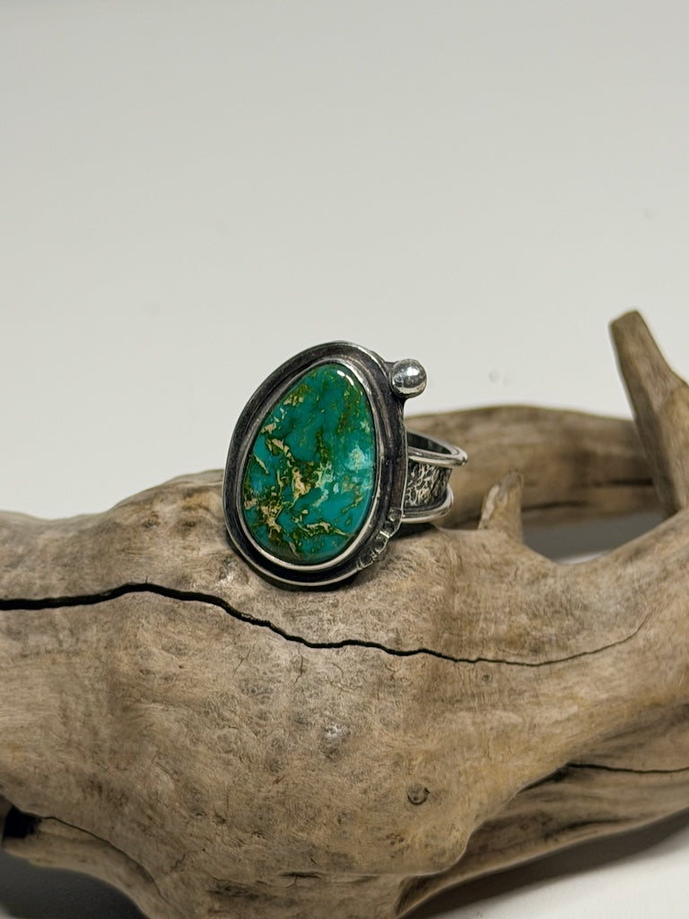 GREEN TURQUOISE TEAR DROP STERLING SILVER ADJUSTABLE RING WK156