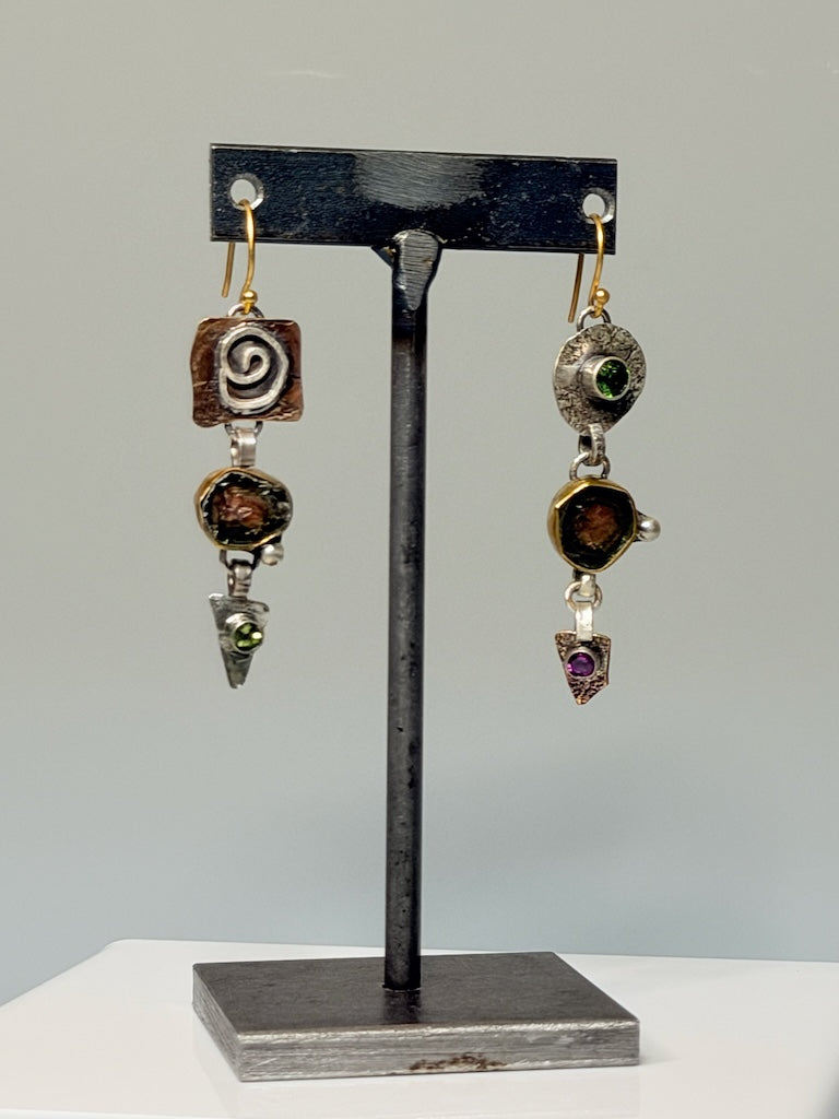 MIXED METAL EARRINGS WITH TOURMALINE & PERIDOT WK160