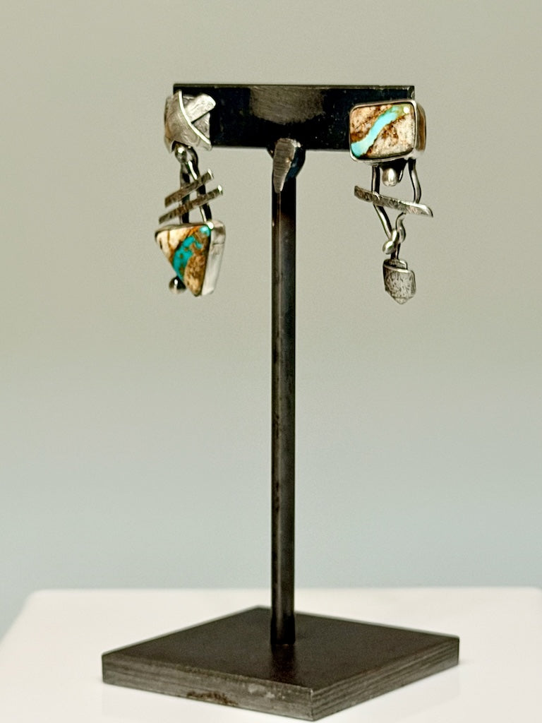 STERLING SILVER ASSYMETRICAL RIBBON TURQUOISE EARRINGS WK168