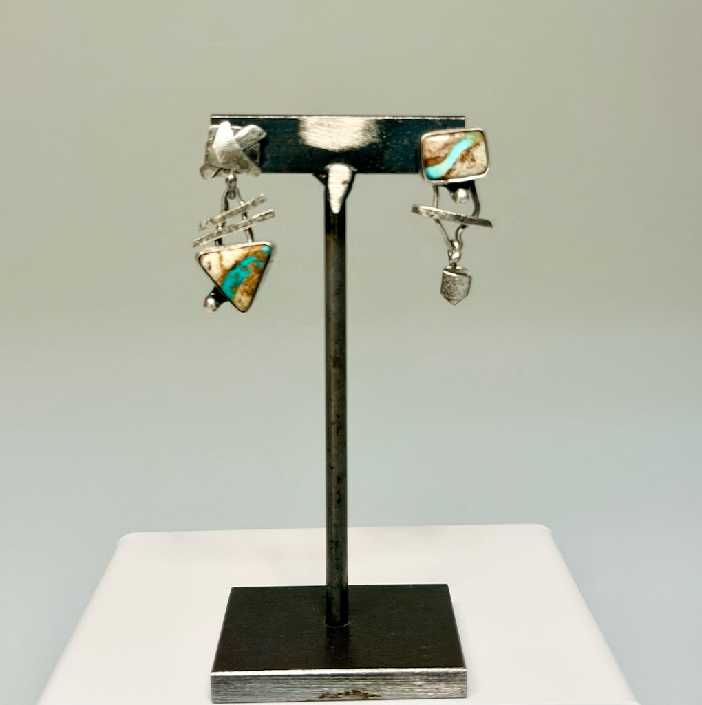 STERLING SILVER ASSYMETRICAL RIBBON TURQUOISE EARRINGS WK168
