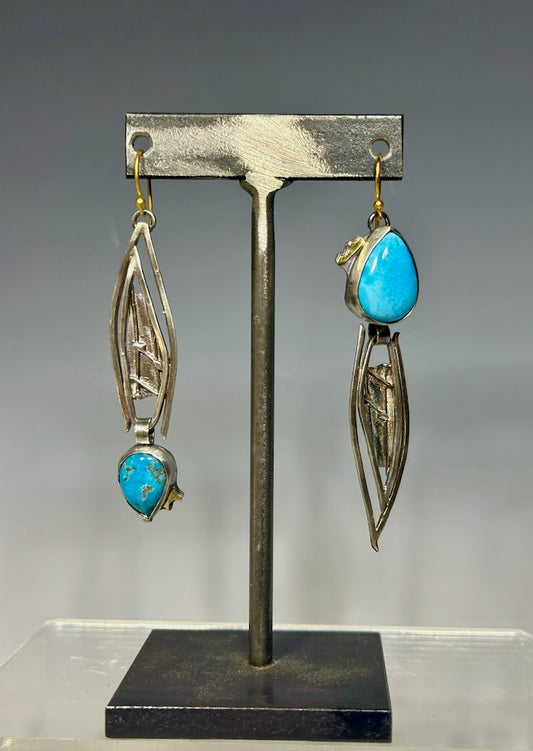 ASYMMETRICAL TURQUOISE STERLING SILVER EARRINGS  WITH GOLD WIRES WK70