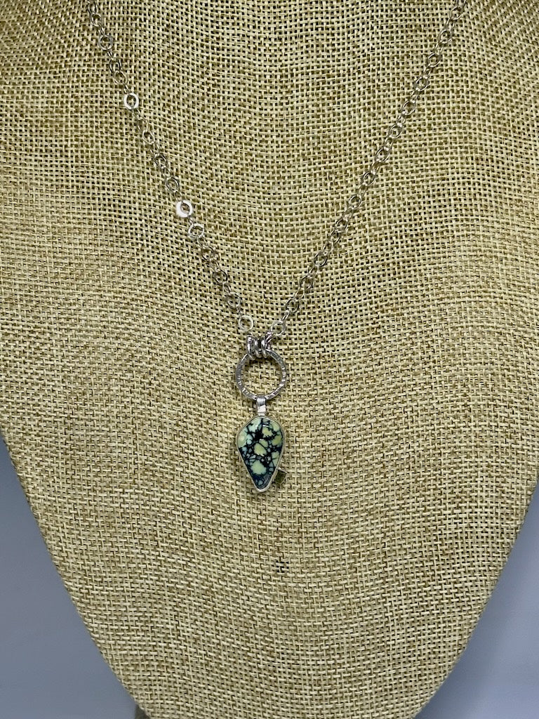 SMALL SNOWVILLE VARISCITE STERLING SILVER NECKLACE WK73