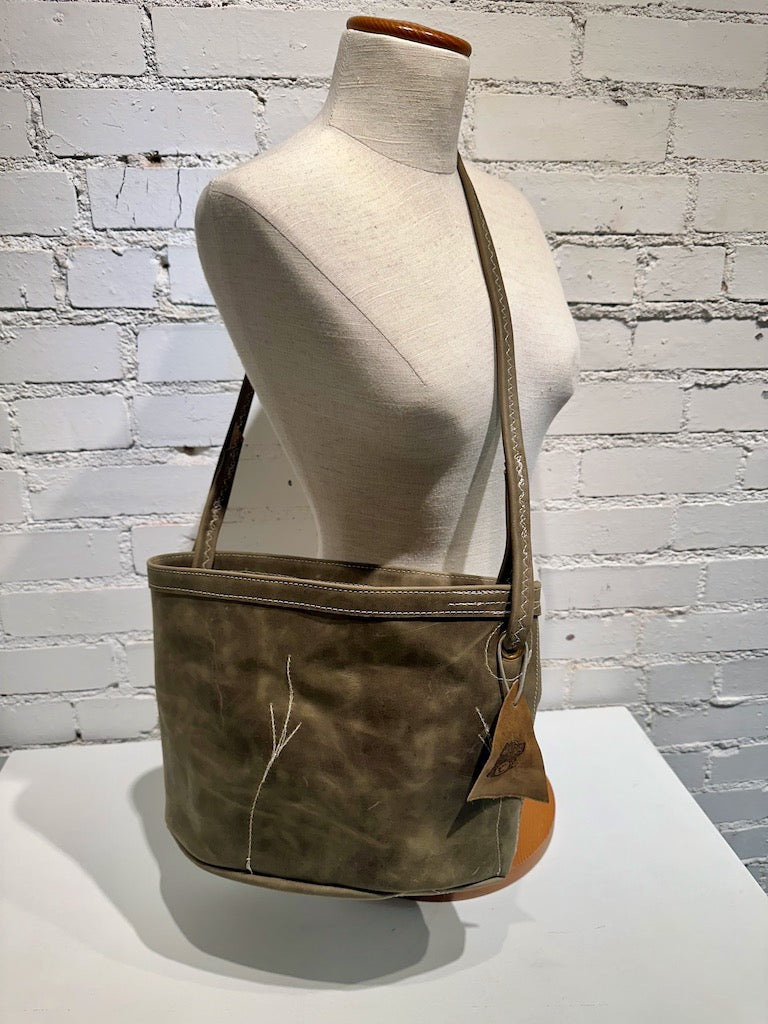 "BUCKET" Olive Handmade Leather Handbag