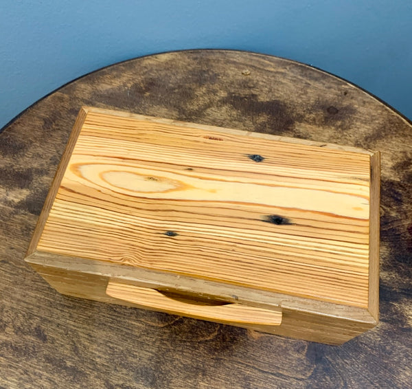 Handmade Barnwood Oak and Reclaimed HearT Pine Jewelry Box BGB004