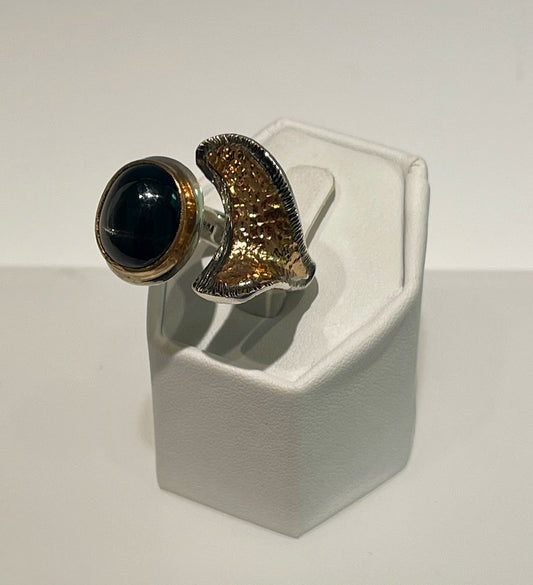 STAR ONYX OXIDIZED RING WITH STERLING SILVER AND 14K GOLD BR0974