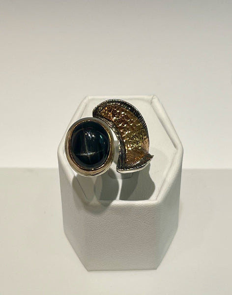 STAR ONYX OXIDIZED RING WITH STERLING SILVER AND 14K GOLD BR0974
