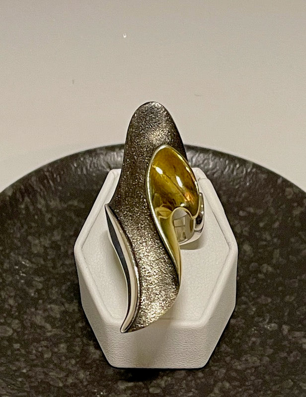 STERLING SILVER AND 14K GOLD SWIRL RING BR215145