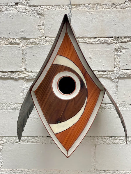“Magpie” Birdhouse in Natural Cedar, Duo-Stained and White Accents