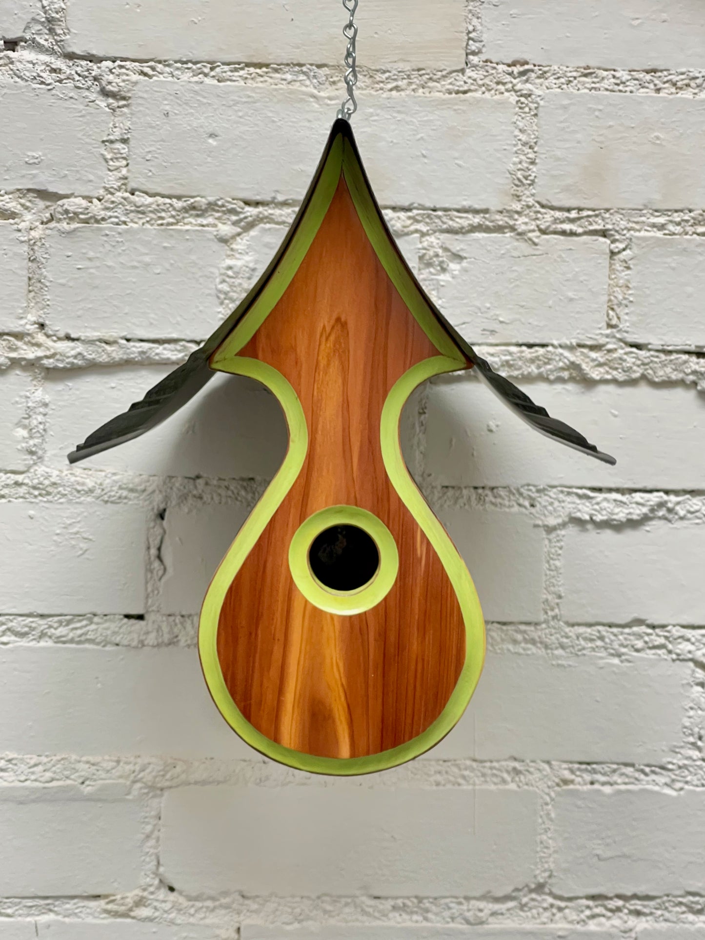"Arrow” Birdhouse with Natural Cedar and Green Trim