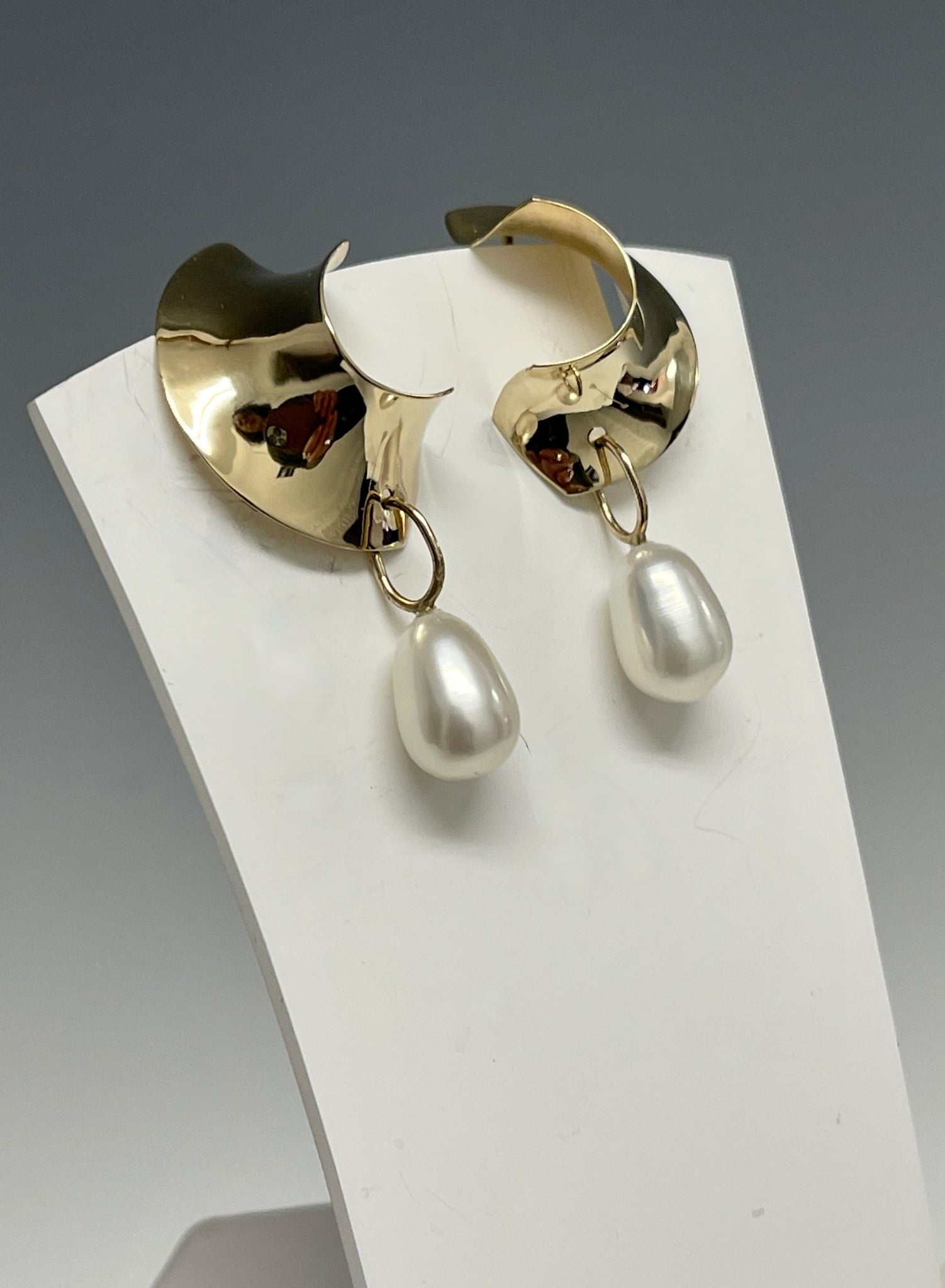 14K Gold Cuff Earrings with Pearls MB116E