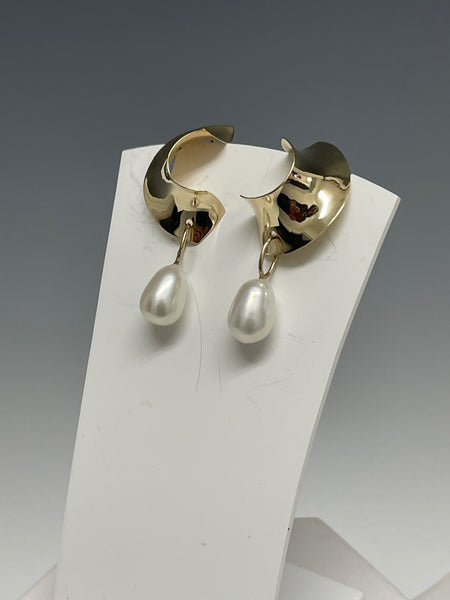 14K Gold Cuff Earrings with Pearls MB116E