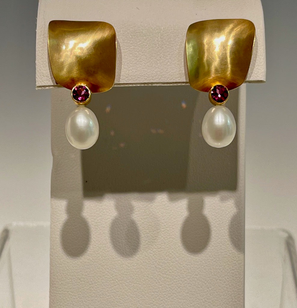14K Gold Cuff Earrings with Garnet and Pearls MB142