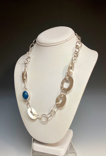STERLING SILVER STATEMENT NECKLACE WITH LAPIS MB164N