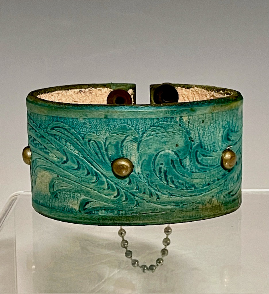 TURQUOISE GREEN Leather Cuff with Brass Closure MMC13