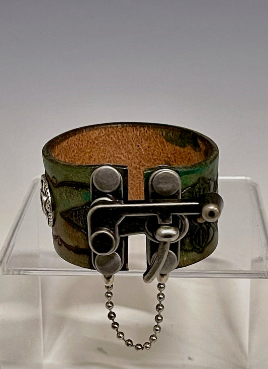GREEN DISTRESSED Leather Cuff with Brass Closure MMC18