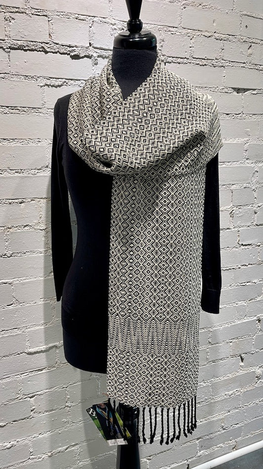 Bamboo Hand Woven Scarf - SS123