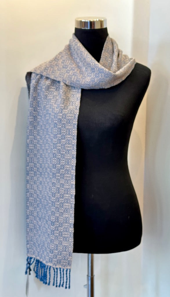 BAMBOO HANDWOVEN SCARF - SS134